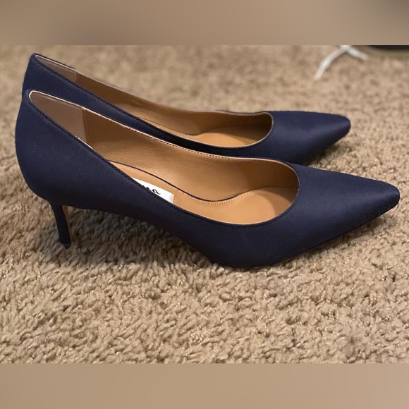 Nina New York Nina60 Women’s New Navy Peau Mid-Heel Classic Pump - Picture 3 of 4